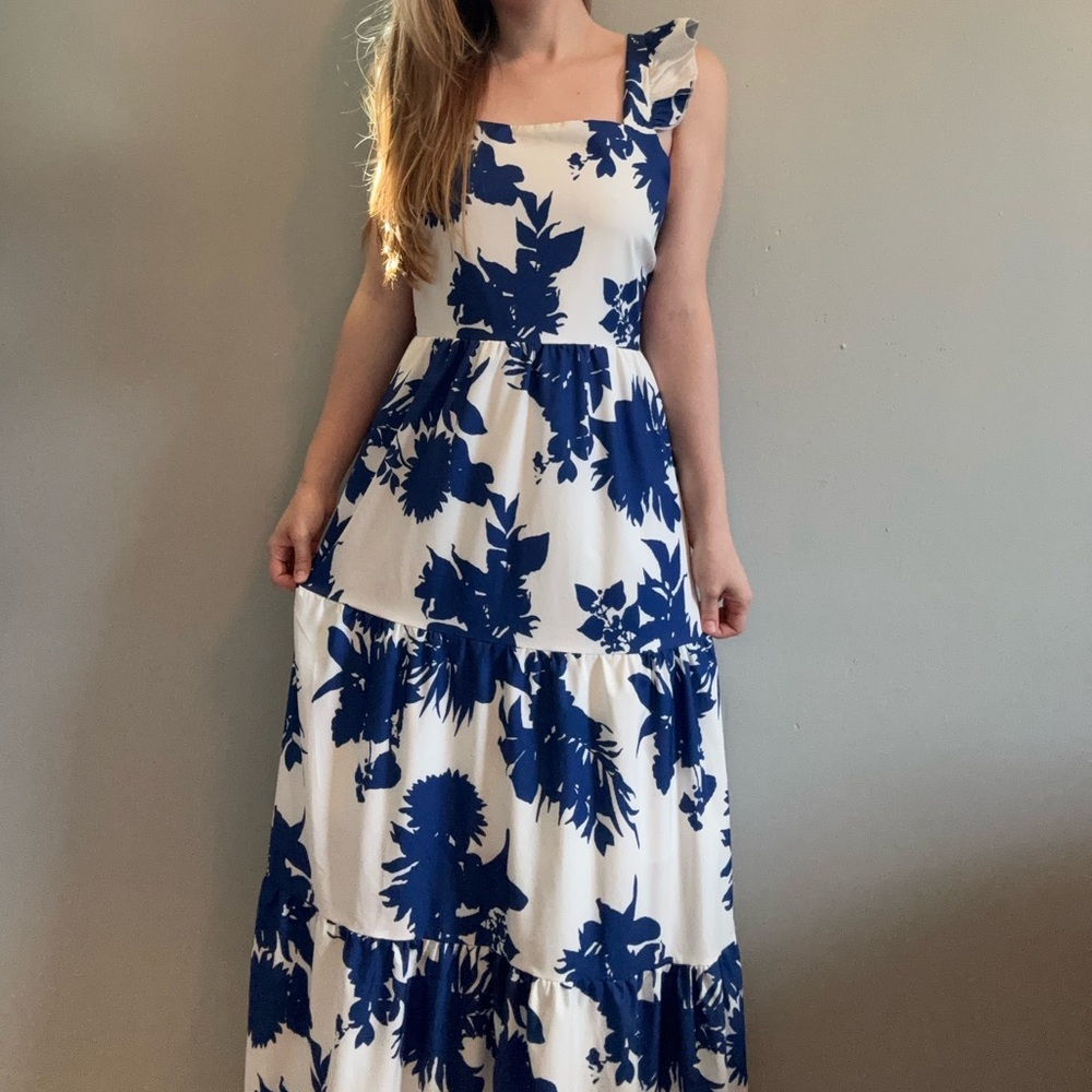 Blue & white square neck maxi dress. - Picture 5 of 7